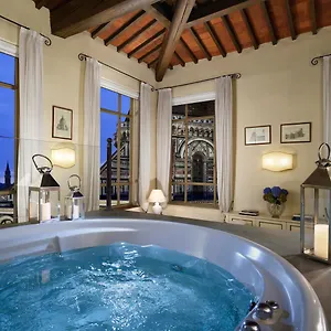 Palazzo Niccolini Al Duomo Residenza D'epoca Отель